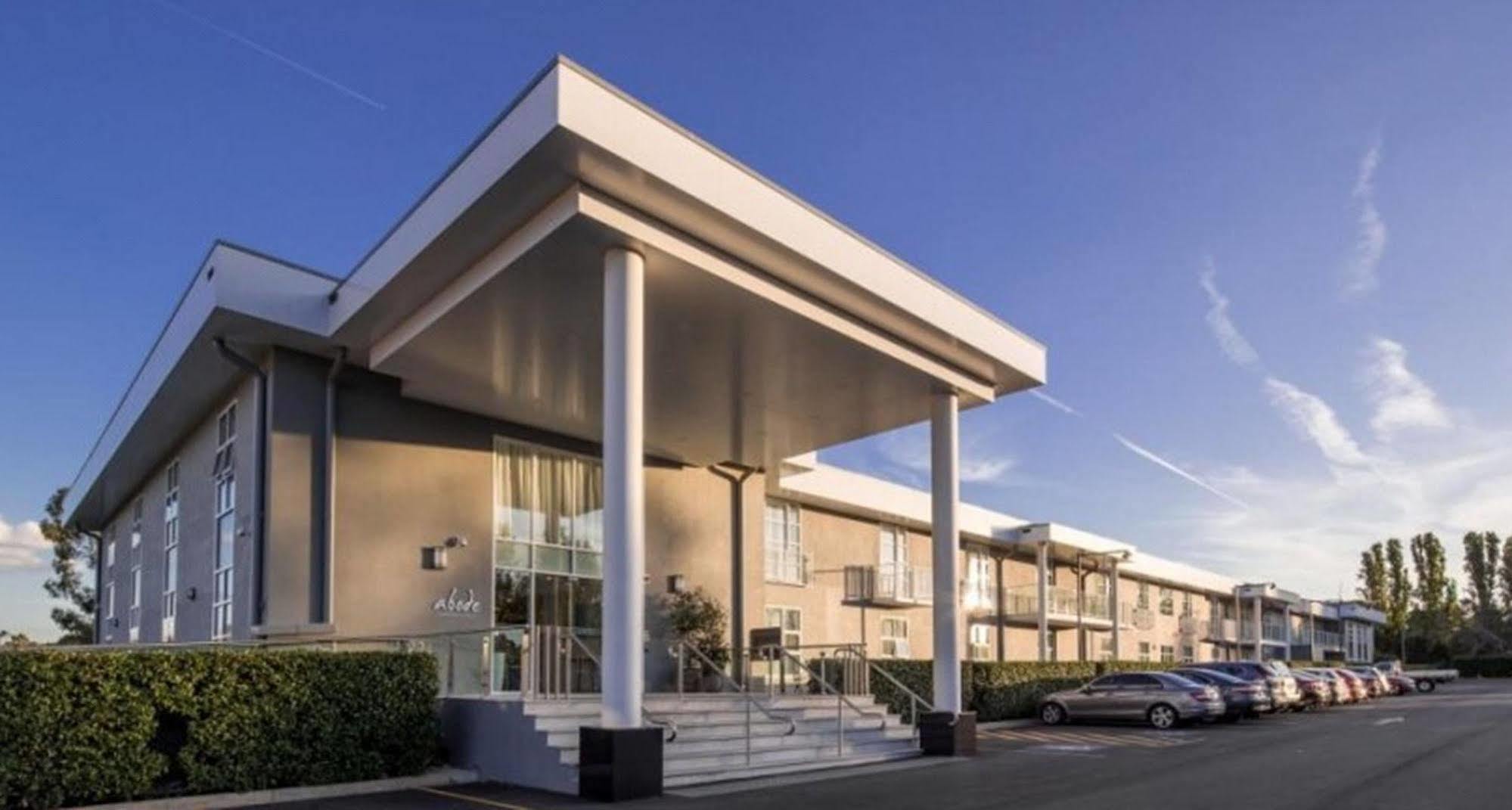 Abode Narrabundah Hotel Canberra Exterior photo